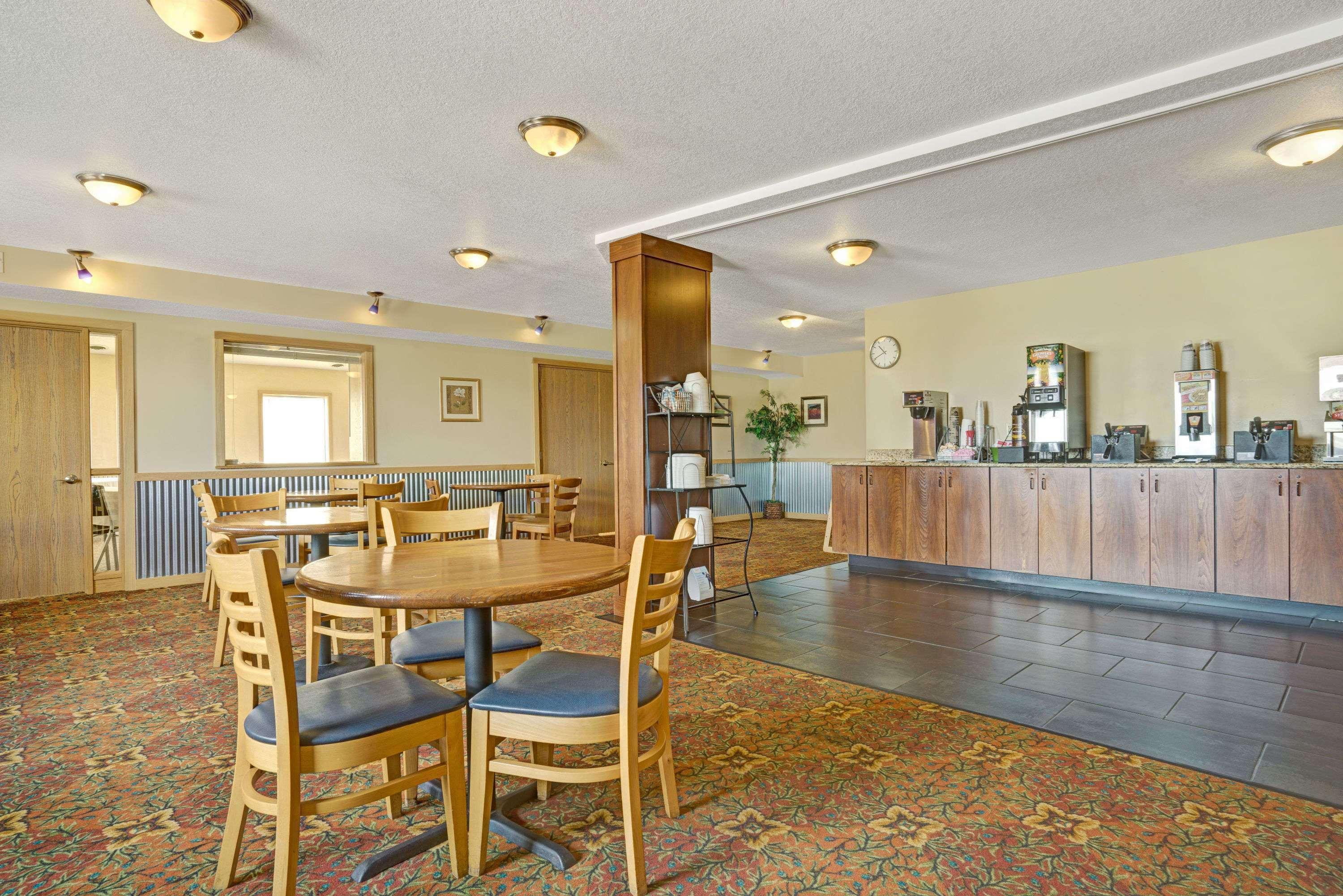 Super 8 By Wyndham Monticello Hotel Buitenkant foto