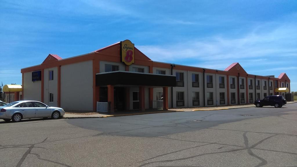 Super 8 By Wyndham Monticello Hotel Buitenkant foto